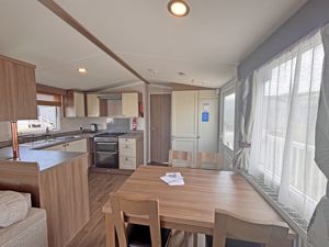 Kitchen/Dining- click for photo gallery